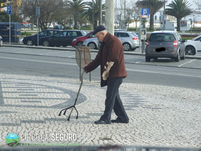 Caminhar em segurança nos passeios