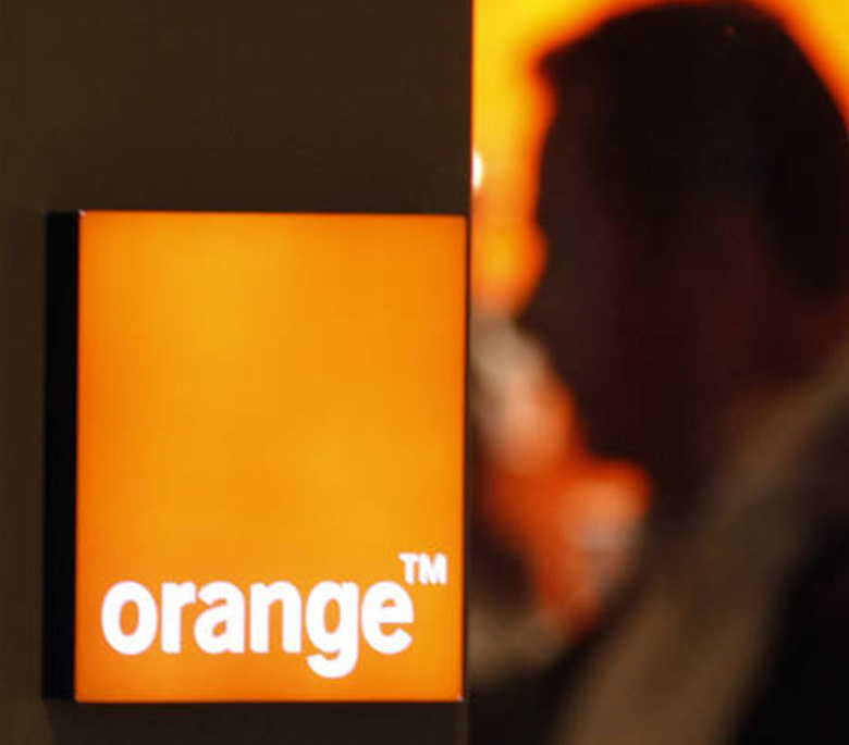 Orange ofrece gratis las llamadas internacionales y SMS a Ucrania