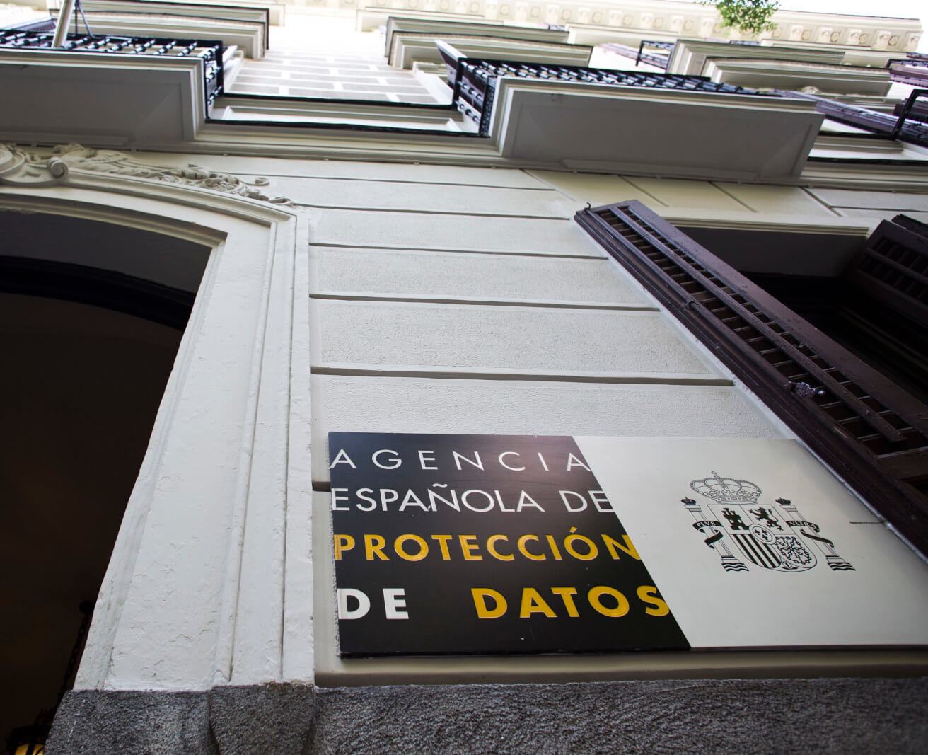 La protección de datos en España 25 años de la AEPD La protección de datos en España 25 años de la AEPD