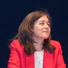 Profesora Titular del Departamento de Ingeniería Telemática, Universidad Carlos III