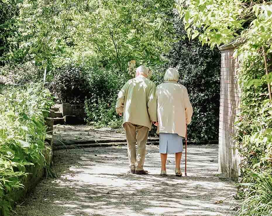 Mayores y COVID-19: ¿cómo les afecta la pandemia?