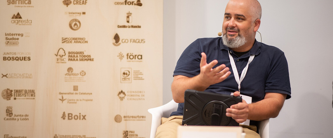 El ingeniero forestal Ferran Dalmau-Rovira lucha contra incendios y cambio climático.