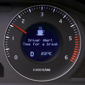 Volvo presenta varios sistemas para alertar a conductores cansados o distraídos