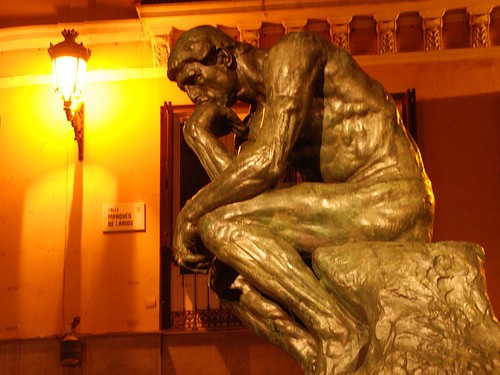 El Pensador en calle Larios
