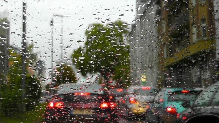 lluvia y trafico