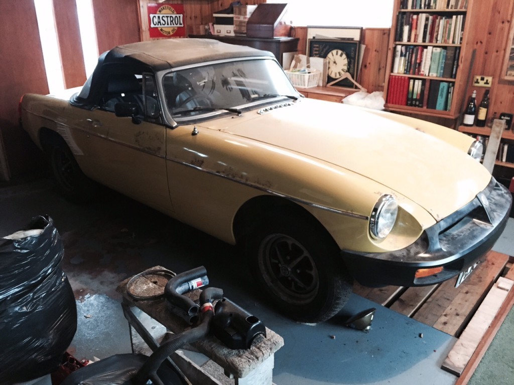 1980 MGB coche parado
