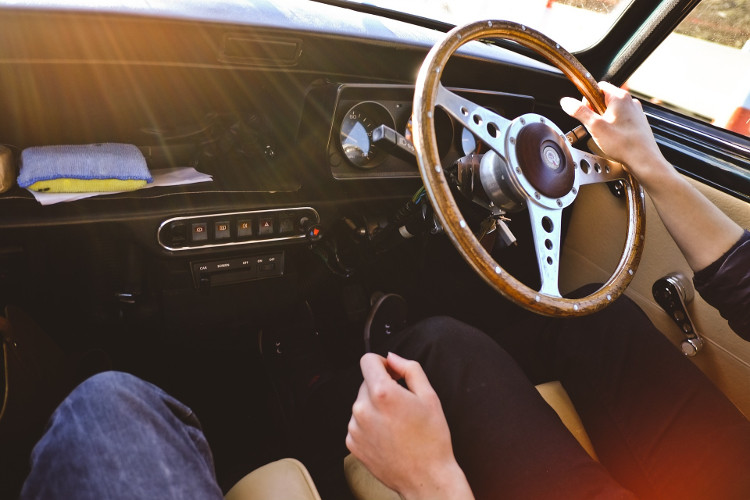 Interior de un coche clásico