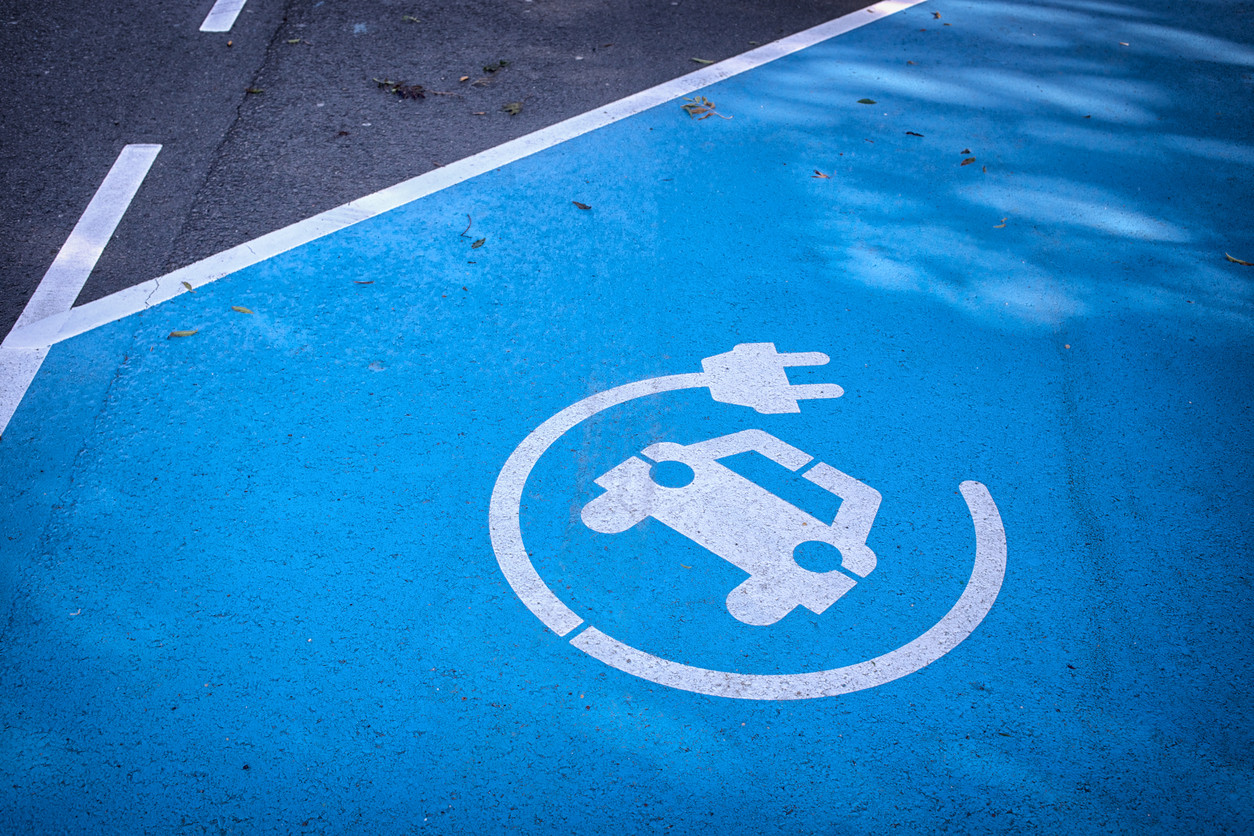 Aparcamiento de coches eléctricos
