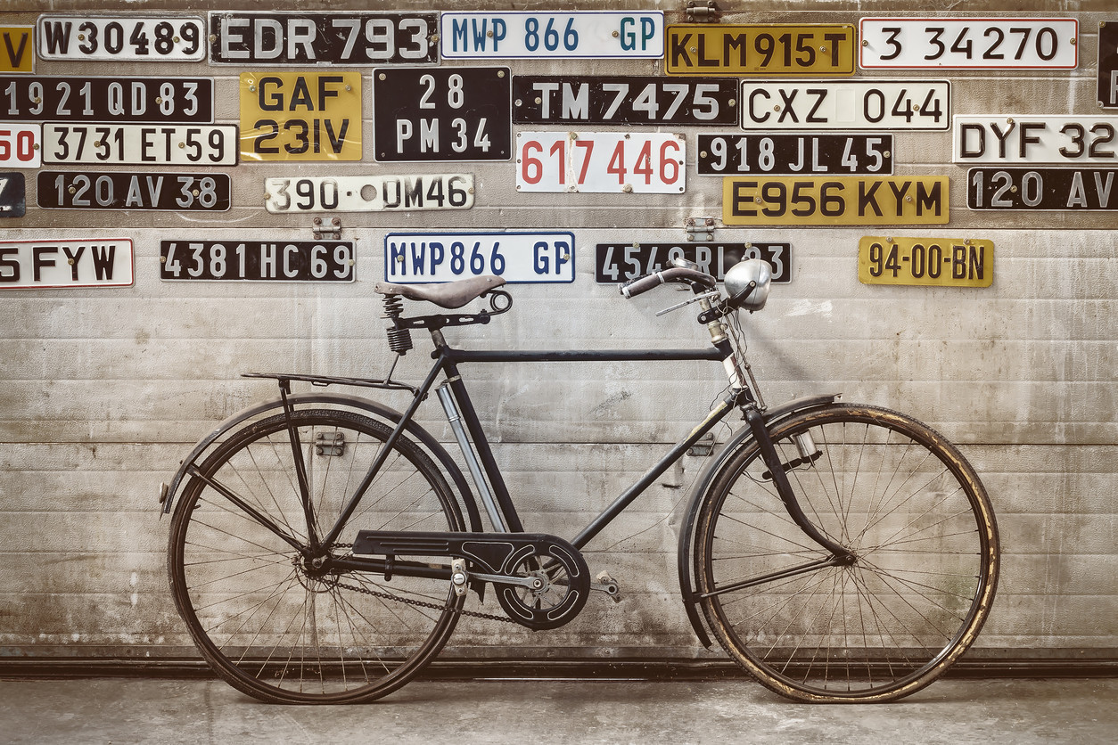 Bicicleta y matrícula
