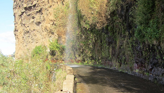 Resultado de imagem para ESTRADAS ÃNGREMES MADEIRA