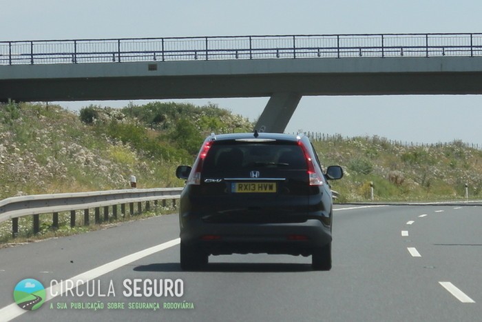 Ultrapassagem pela direita