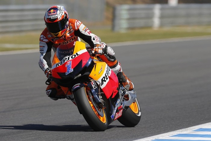 Motos e curvas - A twist of the wrist - Travagem