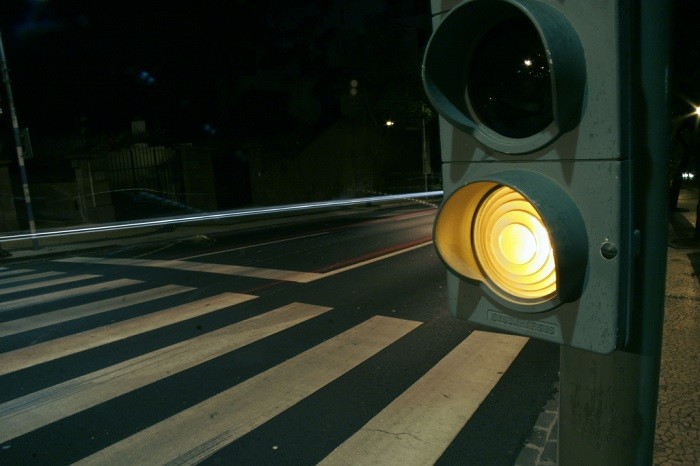 passadeira iluminada
