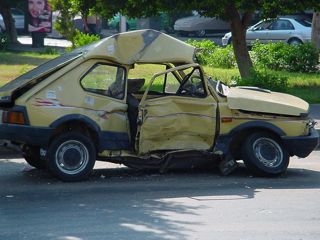 carro acidentado