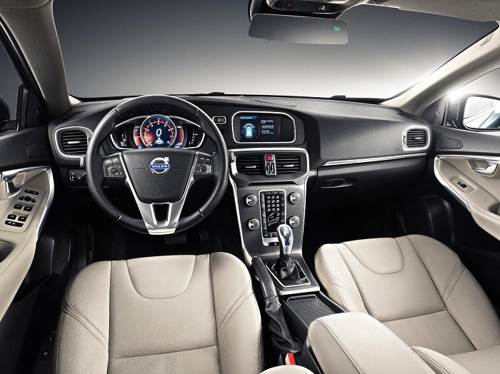 volvo v40 inside
