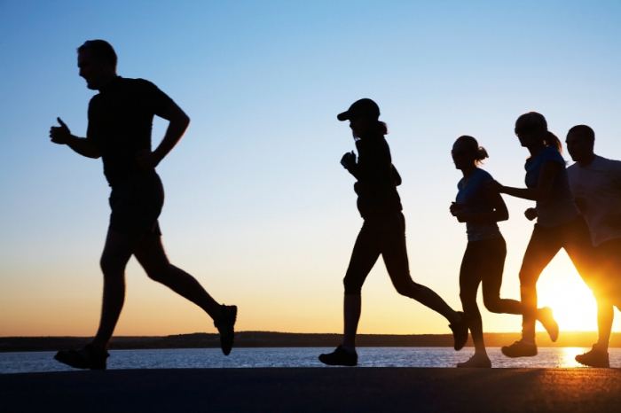 Fazer jogging em segurança, sem auxiliar auriculares