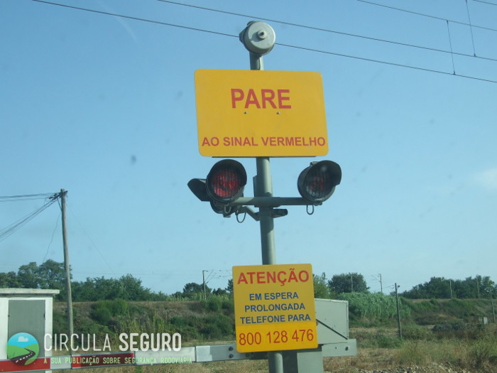 Passagem de nível com muito baixo nível