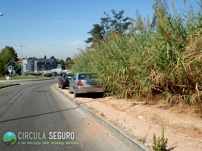 Caminho sem segurança para quem deseja chegar ao hospital