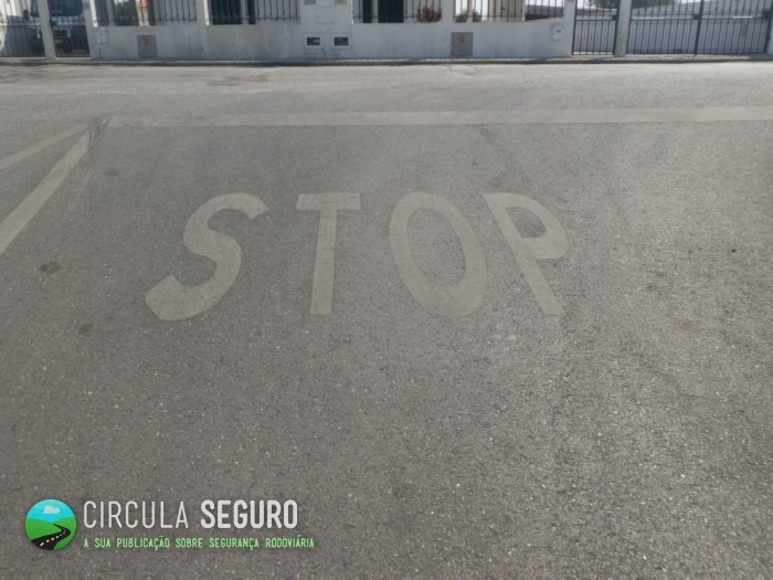 A transgressão ao sinal de Stop por parte dos condutores