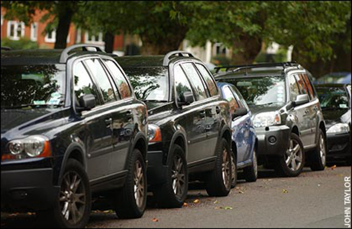 Aspetos que o condutor deve ter em atenção quando estacionar