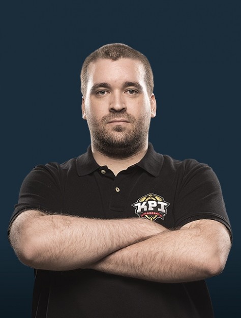 Juan José 'CrAsH' Calderón, entrenador del equipo.
