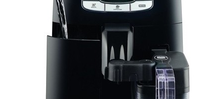 Cafetera Intelia Class de Philips Saeco llenado