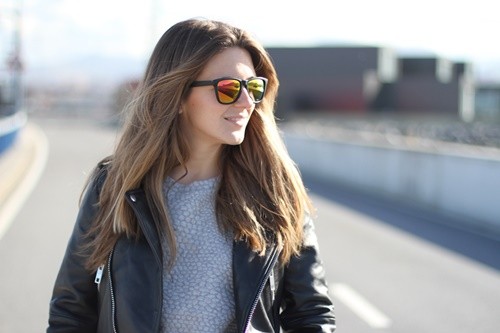 clochet-mango-premium-leather-jacket-nike-air-max-american-apparel-clutch-outfit-street-style-5