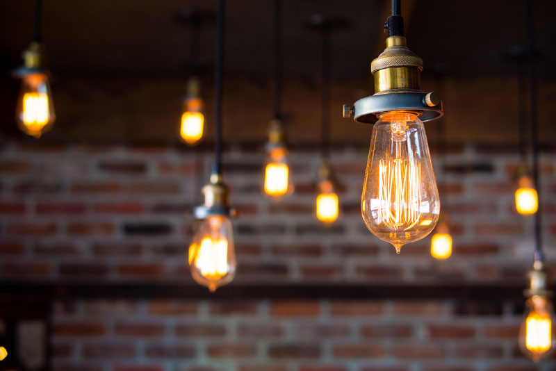 Tres consejos básicos para decorar con una bombilla