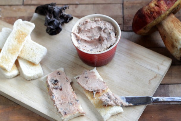 Paté de setas e higaditos