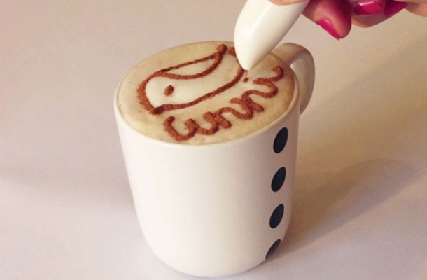 dibuja sobre la espuma de tu café
