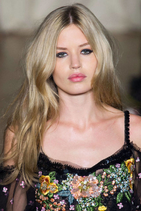 54bc27e719348_-_way-hair-trends-loose-long-waves-marchesa-clpi-rs15-8421-lg