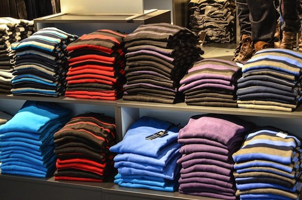 sweaters-428626_1280