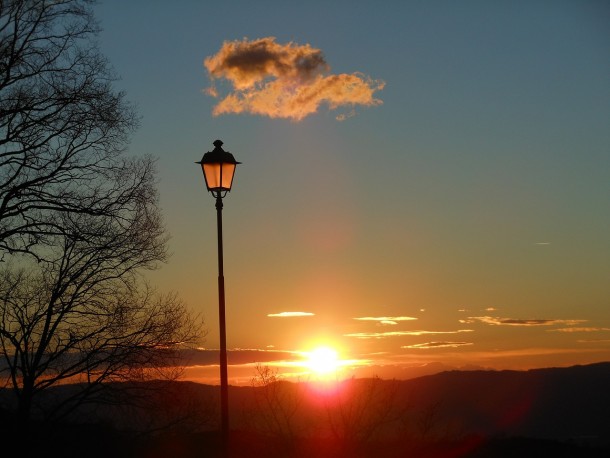 lamppost-422027_1280
