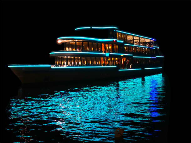 ship-484696_1280.jpg