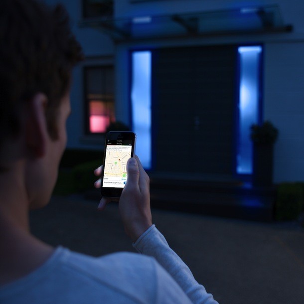 hue_2014q2_exterior_blue_light_1200x1200