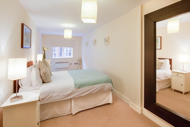 bedroom-800193_1280