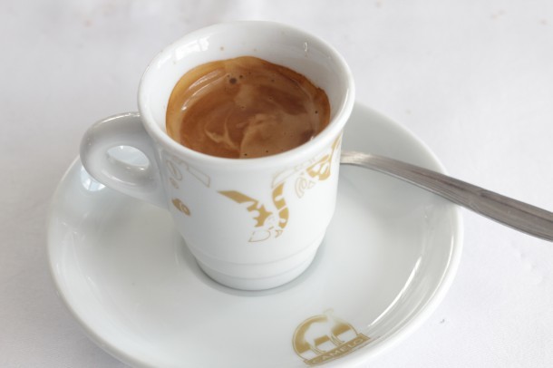 cafecinho-610x406