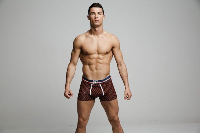 2015012_CR7_01
