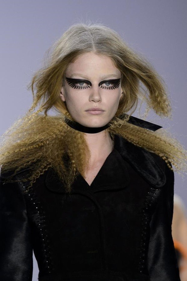 maison-martin-margiela-beauty-autumn-fall-winter-2015-pfw26