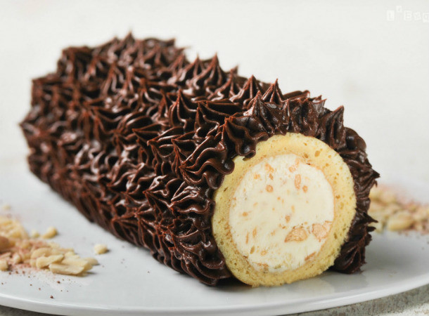 Biscuit rolé de crema de turrón y chocolate trufado
