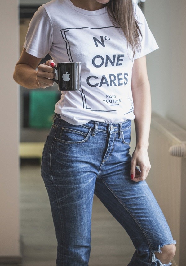 mujer cafe