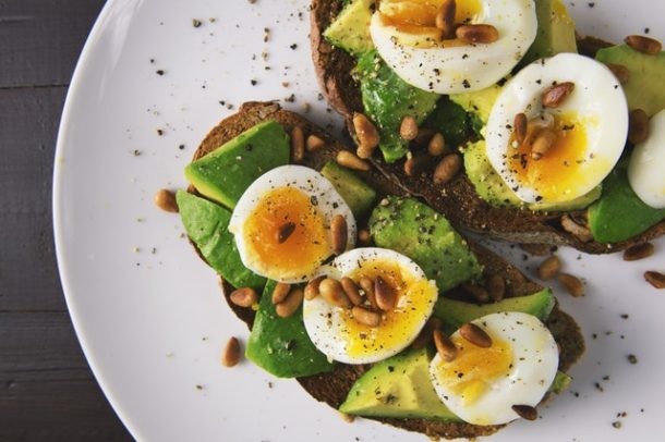ensalada huevos hervir