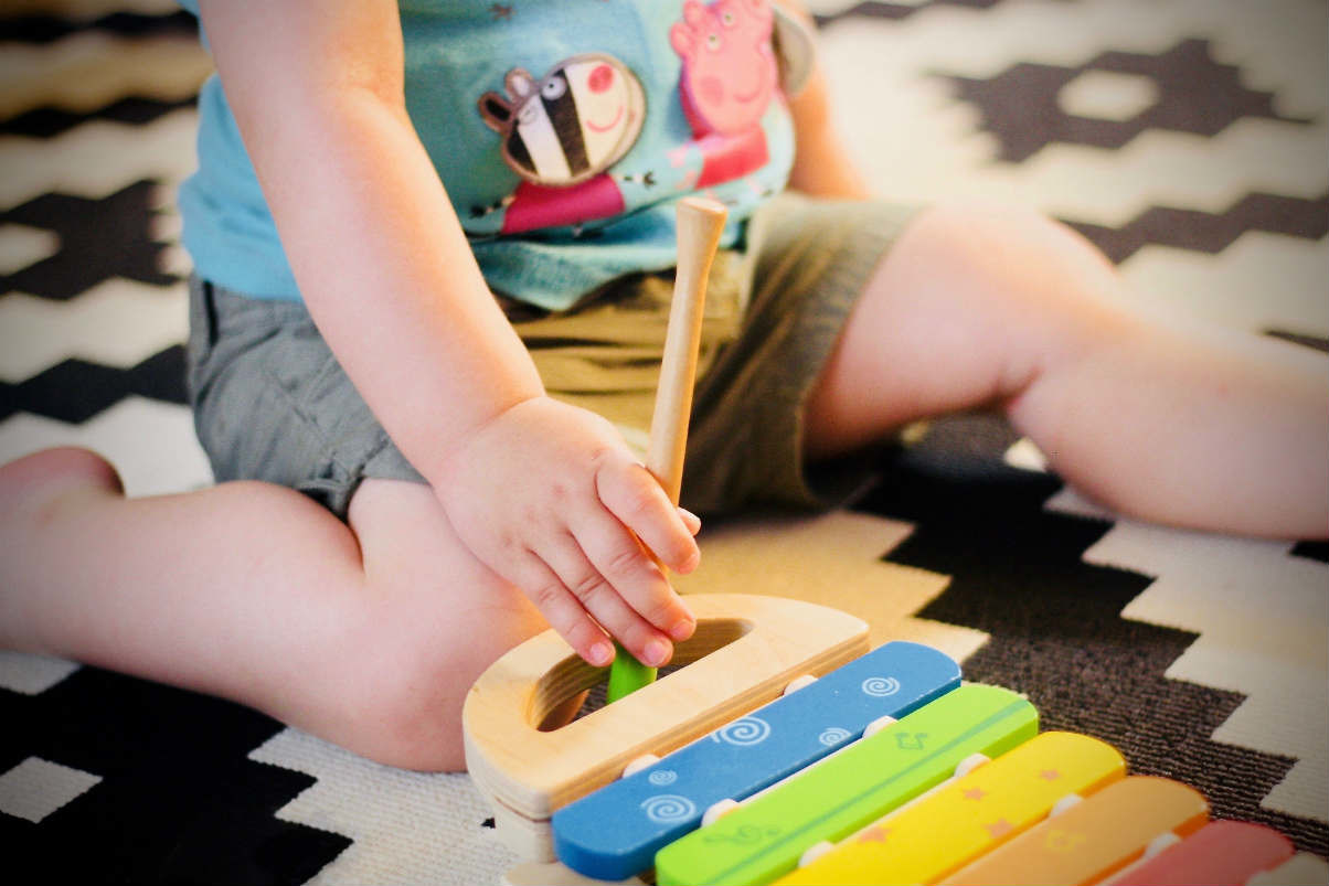 juguetes montessori beneficios