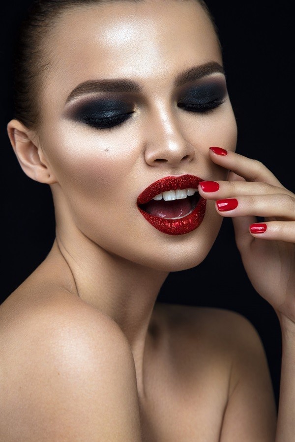 maquillaje con labios rojo maquillaje con labios rojo