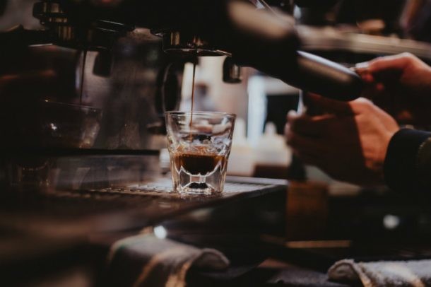 Café en el restaurante