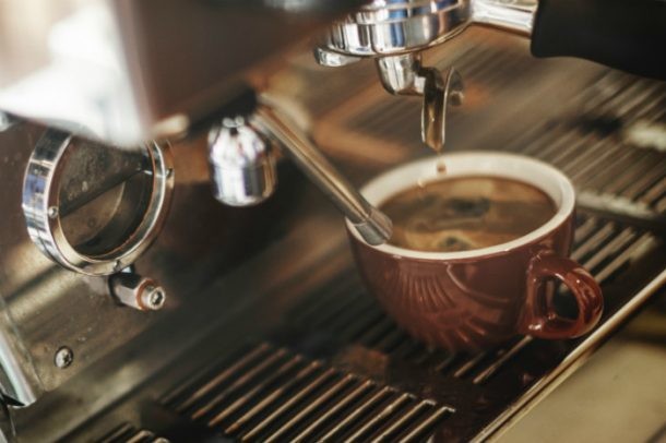 Café en el restaurante