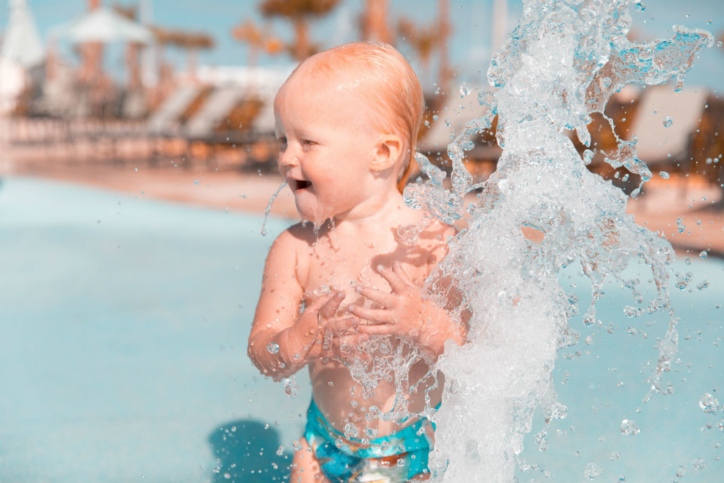 que llevar a la piscina con bebes que llevar a la piscina con bebes