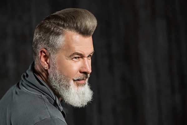 padre barba larga