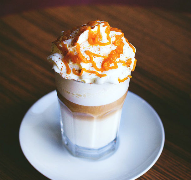siropes y salsa de caramelo para el café