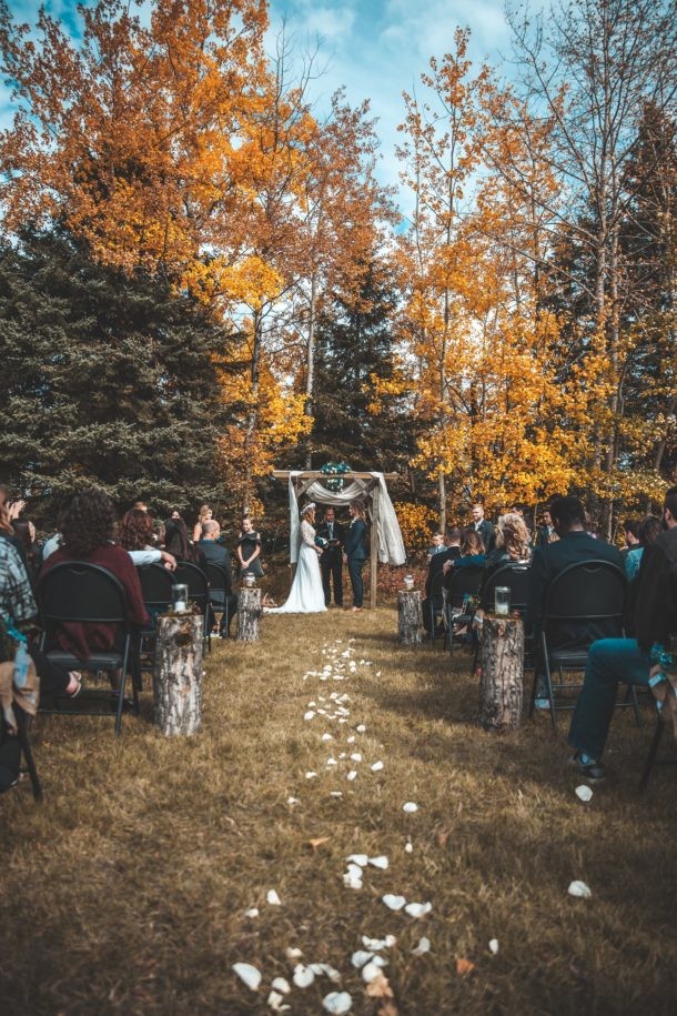 invitada de boda de otoño